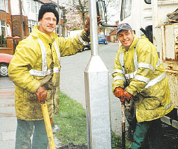Graphic - Lamppost with slipper attached