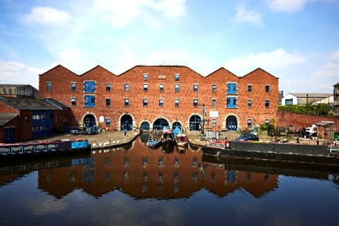 Ashton-under-Lyne