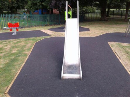 Slide situated on wetpour